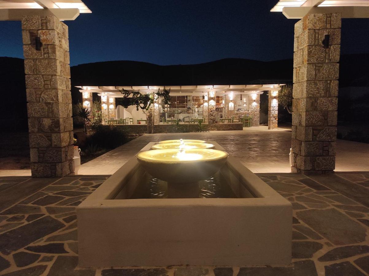 Villa Le Grand Bleu Katapola Bagian luar foto