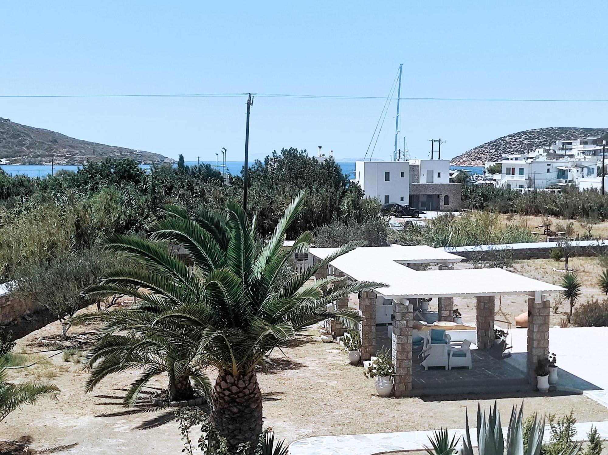 Villa Le Grand Bleu Katapola Bagian luar foto